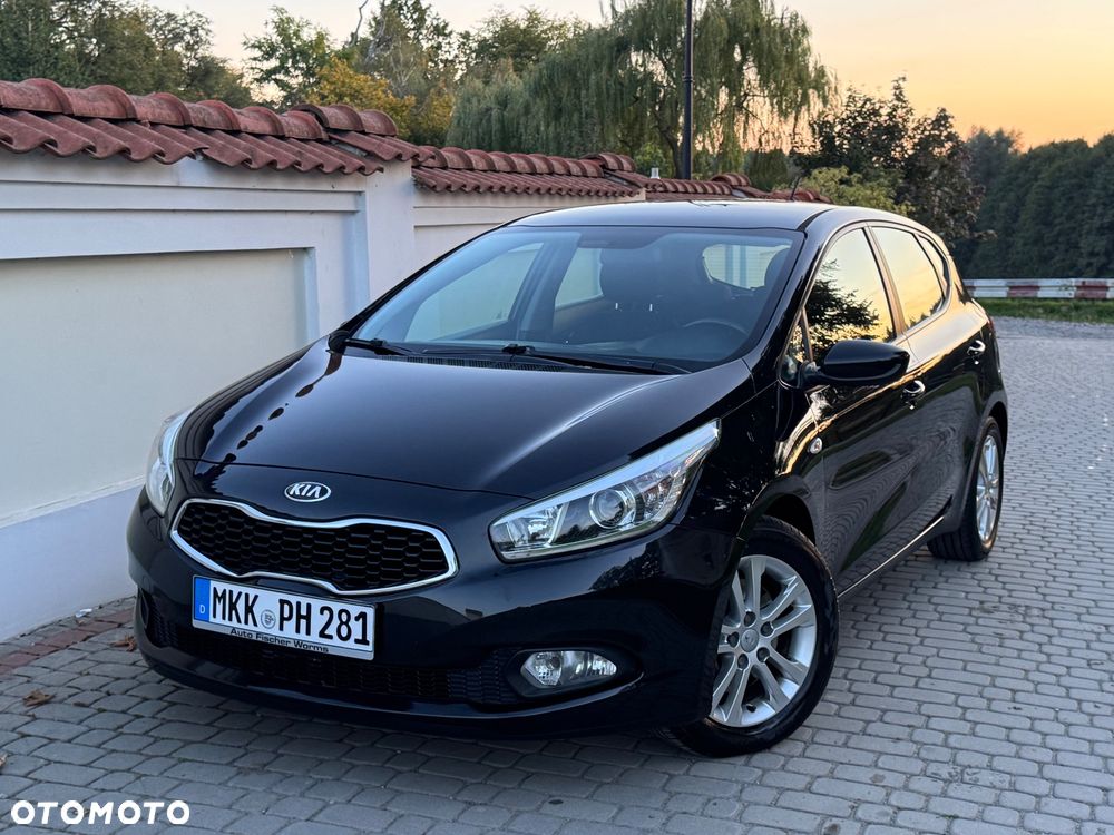 Kia Ceed - 1