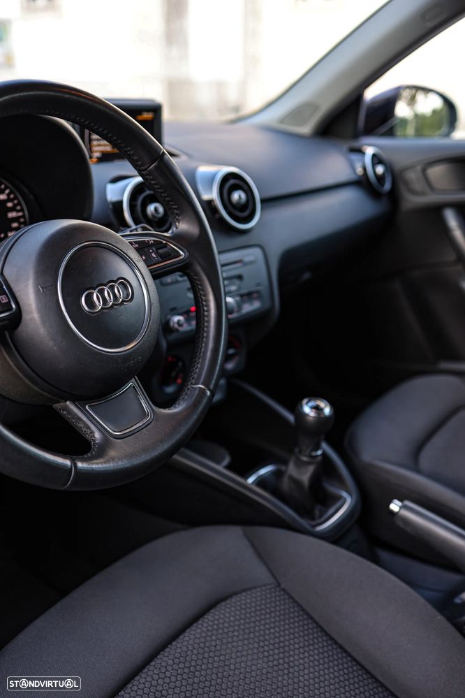 Audi A1 Sportback 1.6 TDI S-line - 20