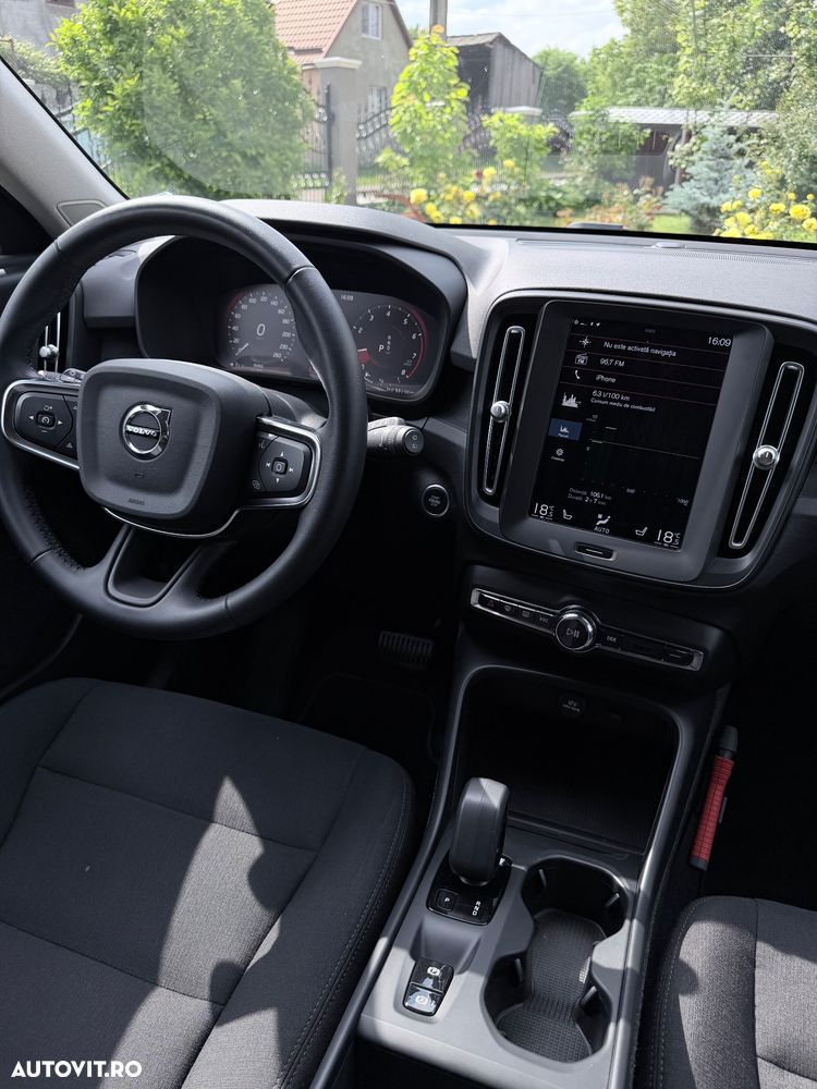 Volvo XC 40 T2 Plus Dark - 5