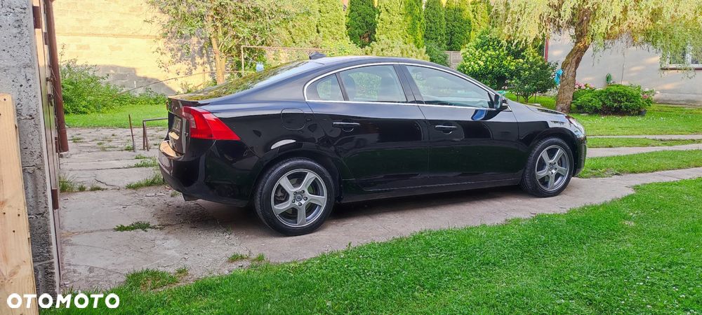 Volvo S60 T3 Summum - 1