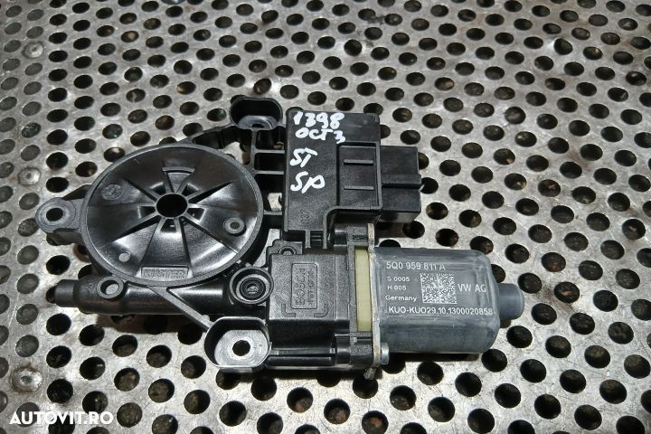 Motoras macara geam spate stanga 0130822725 5Q0959811A 0130822725 5Q0 - 1