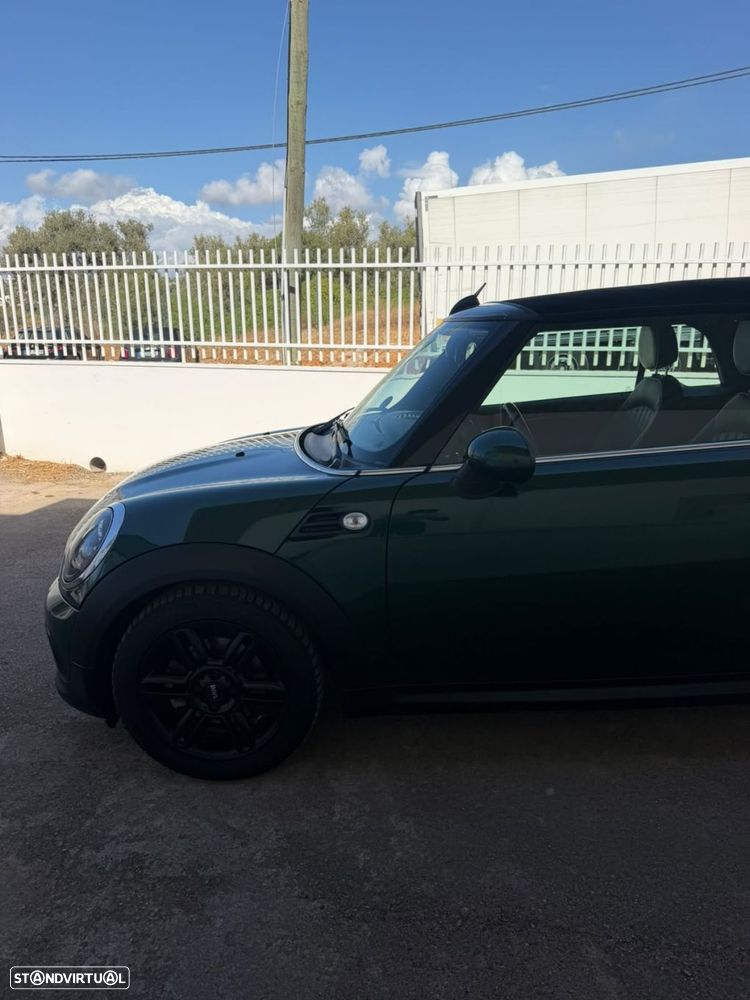 MINI Cabrio Cooper Auto - 3