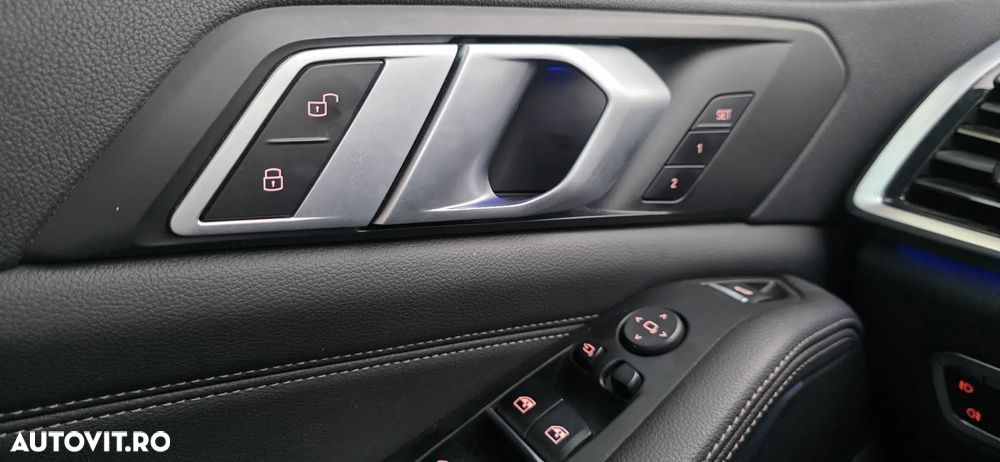 BMW X5 xDrive30d xLine - 18