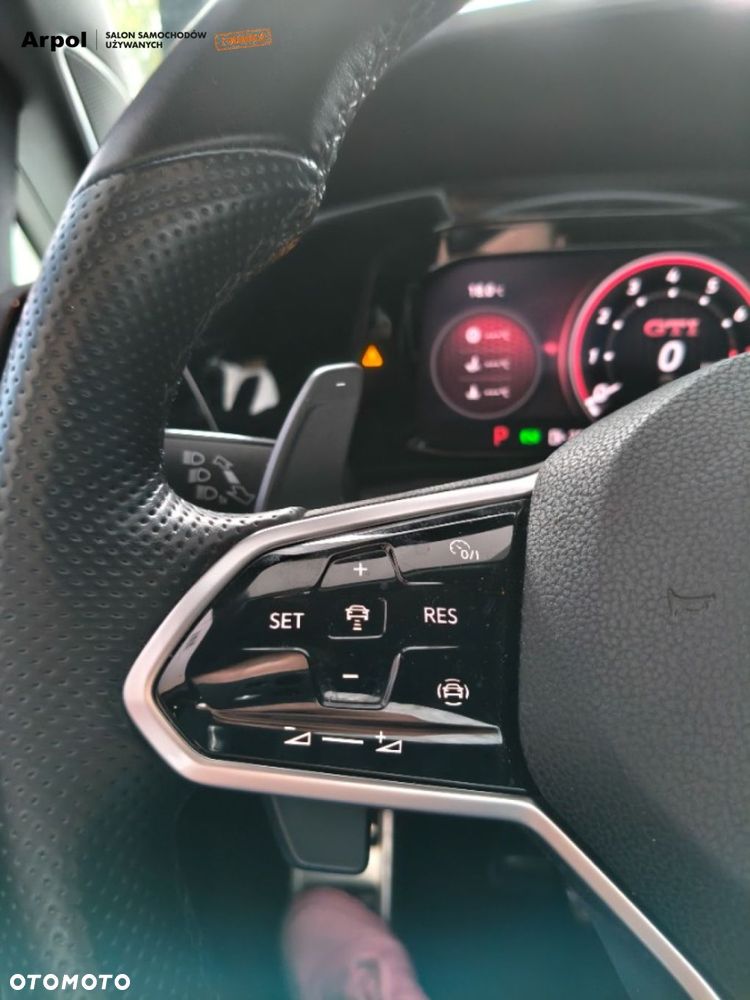 Volkswagen Golf - 12