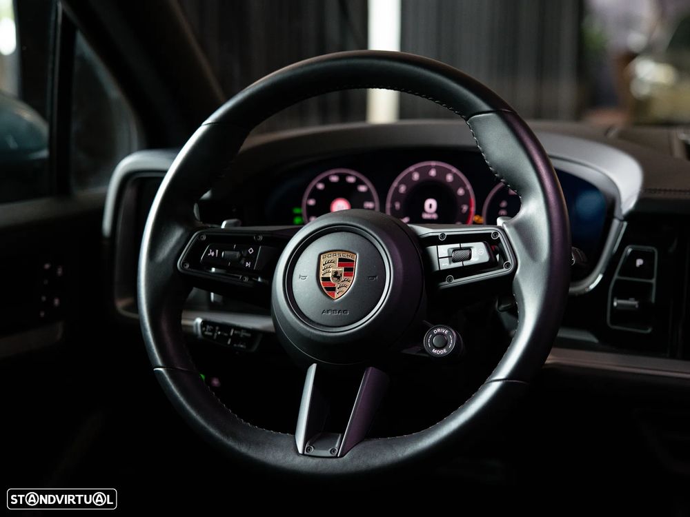 Porsche Cayenne E-Hybrid — fotografia 39