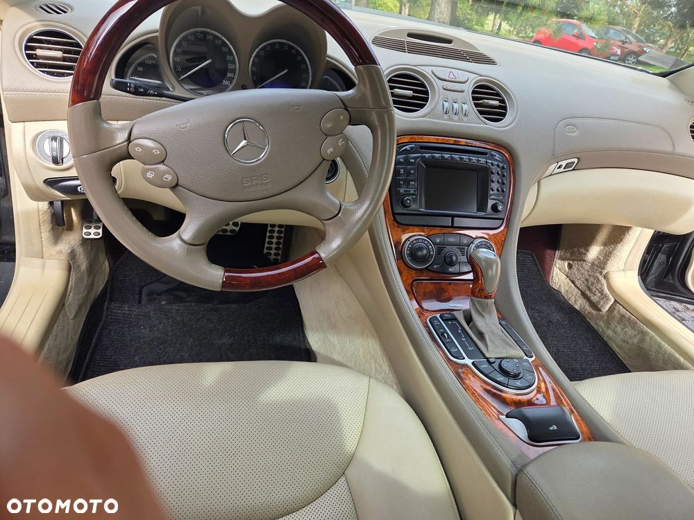 Mercedes-Benz SL - 7