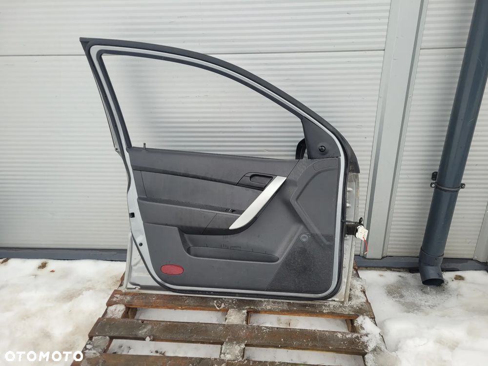 Chevrolet Aveo II 09r T255 5d hb Drzwi lewy przod - 7