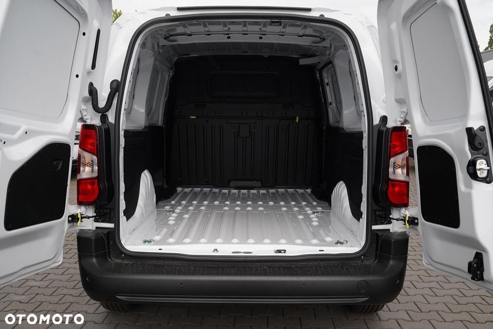 Opel Combo Cargo 1.5 BlueHDi L2 EAT8 - 9