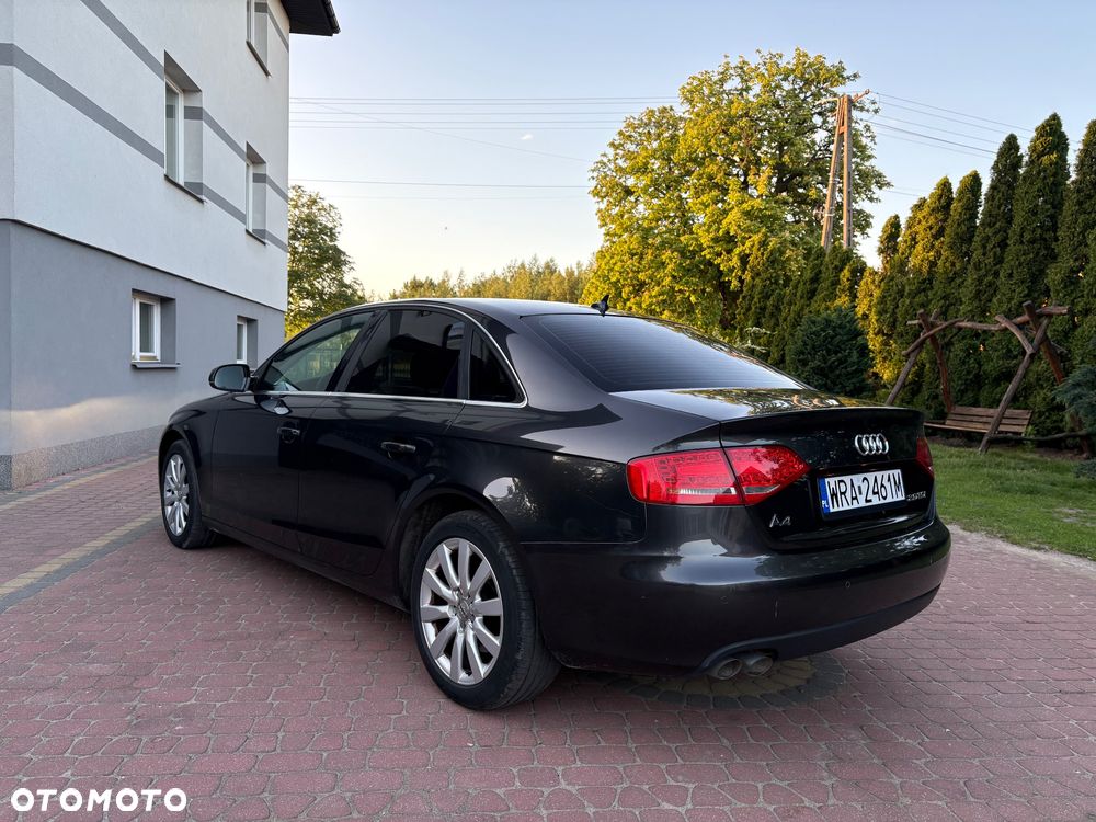 Audi A4 Limousine 2.0 TDI DPF Ambition - 6