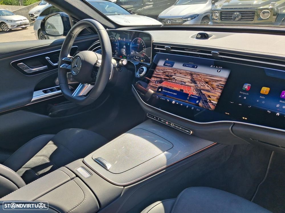 Mercedes-Benz E 300 e AMG Line - 16