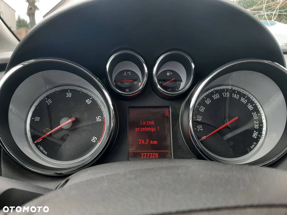 Opel Astra 1.7 CDTI - 8