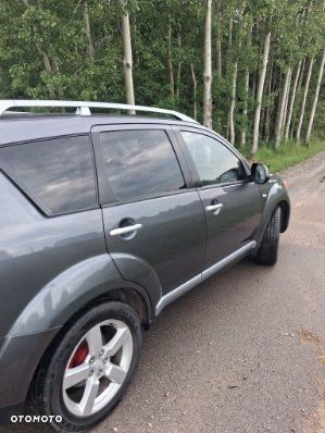 Mitsubishi Outlander - 3
