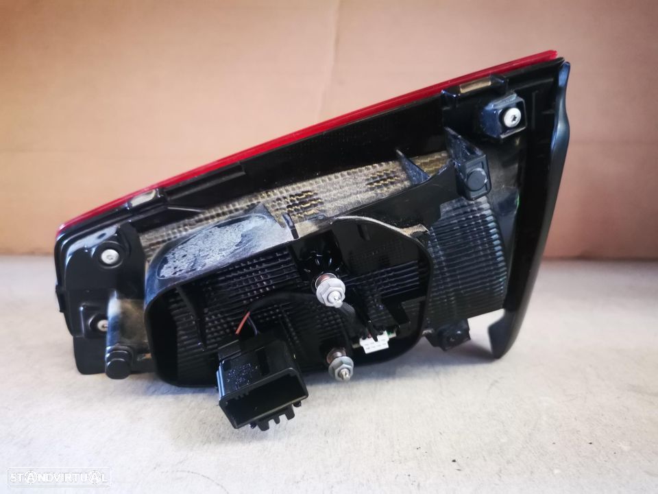 VW PASSAT (3G5) B8 VARIANT FAROLIM MALA ESQ - FT158 - 5