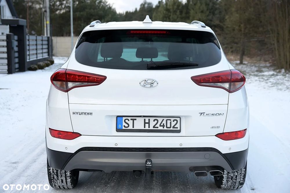 Hyundai Tucson 2.0 CRDI 4WD Automatik Premium - 11