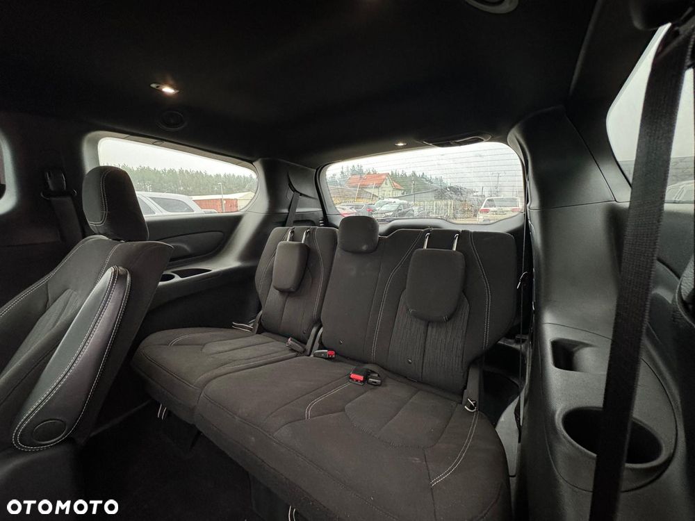 Chrysler Pacifica - 21