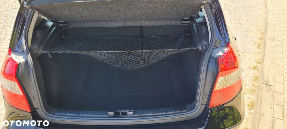 BMW Seria 1 116i - 11