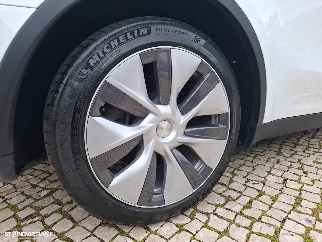 Tesla Model Y Long Range Dual Motor AWD - 50