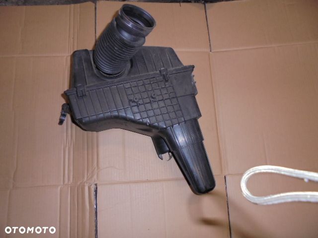 OBUDOWA FILTRA POWIETRZA CITROEN C5 I 1.8 16V - 2