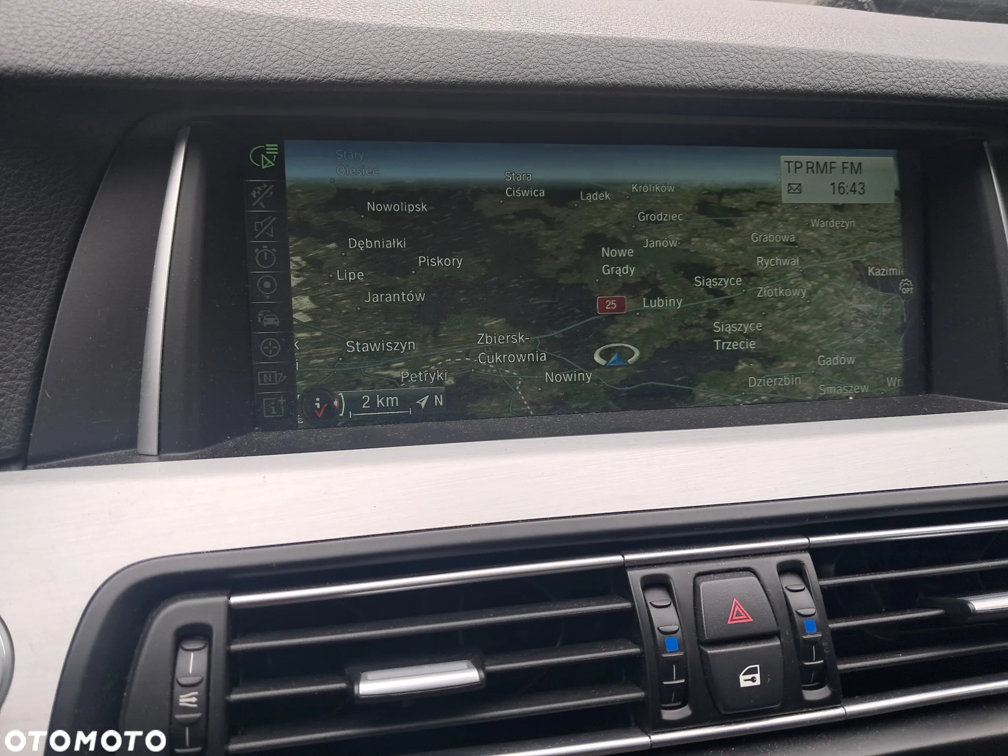 BMW Seria 5 520d xDrive Luxury Line - 10