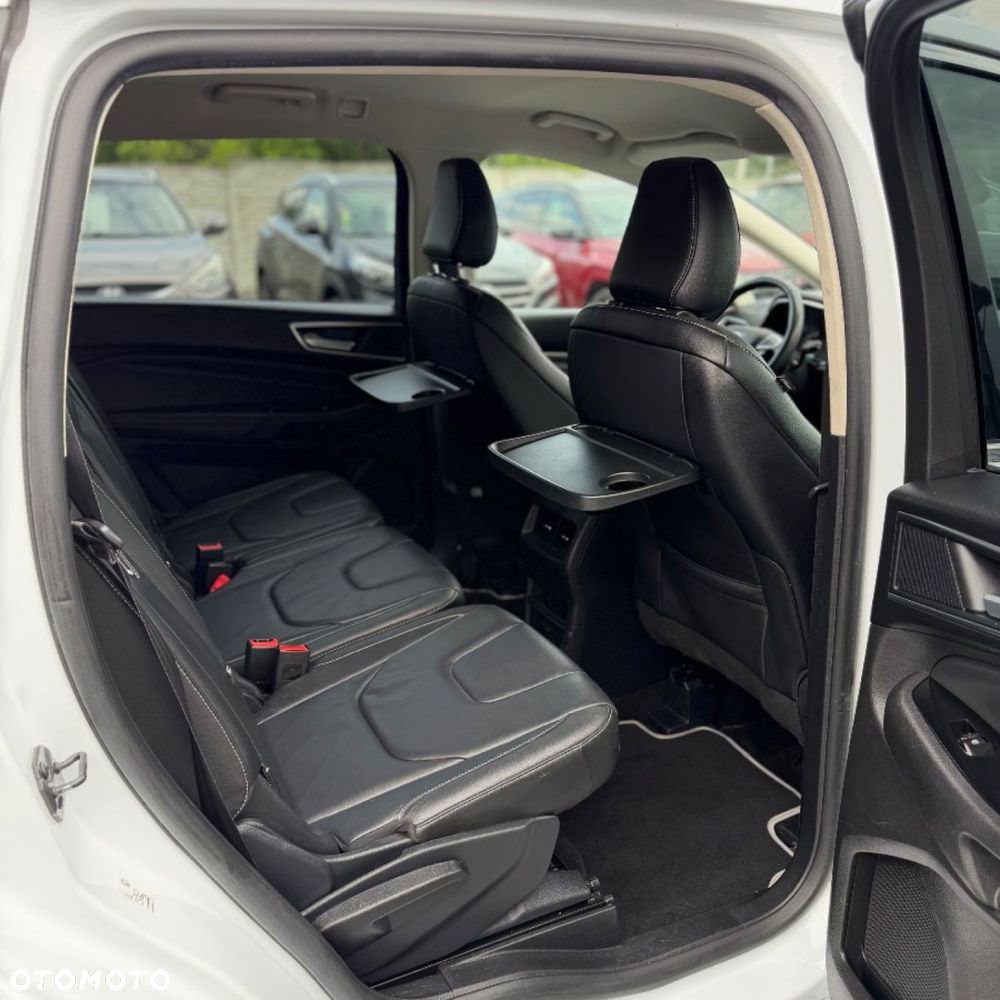 Ford S-Max - 34