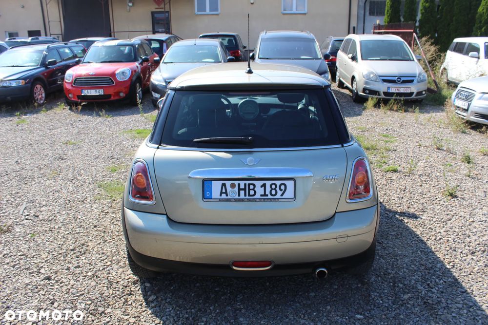 MINI ONE - 10