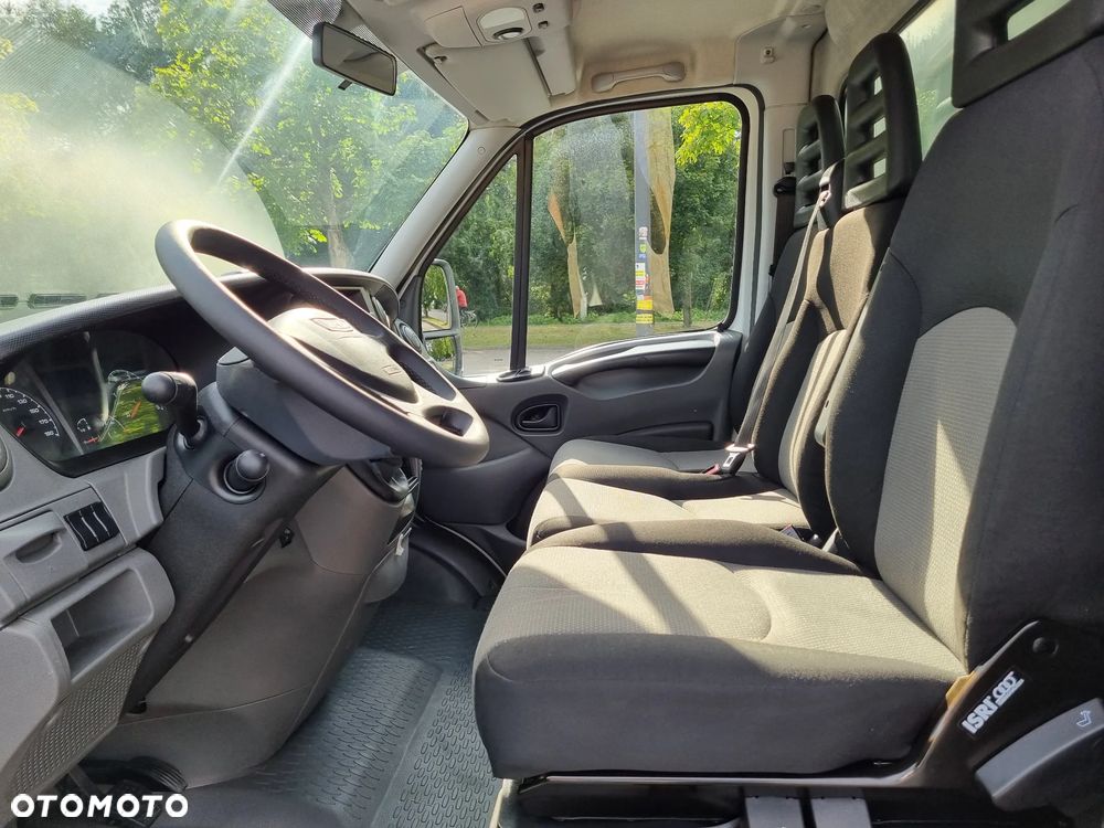 Iveco Daily 35C15 3.0 HPi 150KM 8-Palet Kontener dł 4.57 - 10
