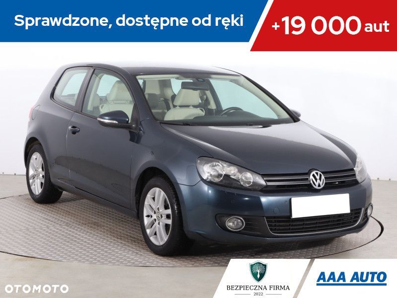 Volkswagen Golf - 2