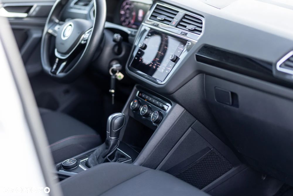 Volkswagen Tiguan 2.0 TDI SCR 4MOTION DSG Highline - 4