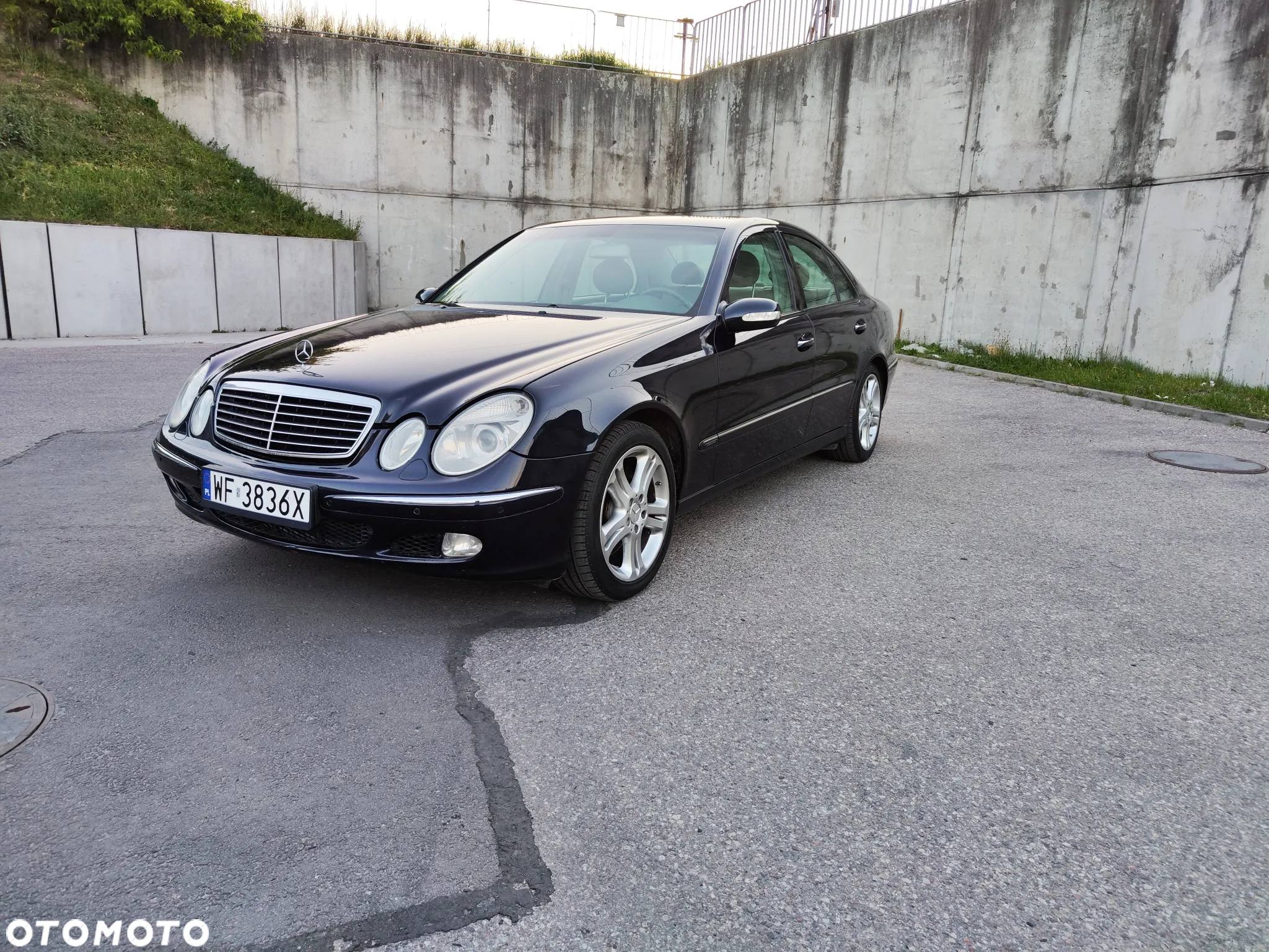 Mercedes-Benz Klasa E 500 7G-TRONIC Elegance - 3
