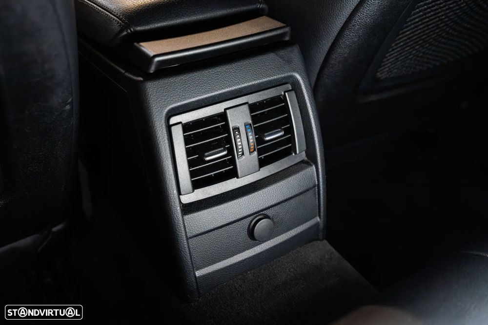 BMW 320 d Touring Auto Pack M - 19