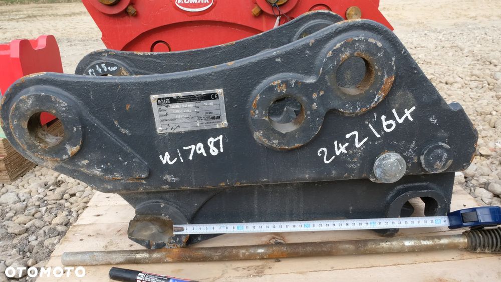 szybkozłącze do koparki 4-8 ton sworzeń  fi 45mm - 1