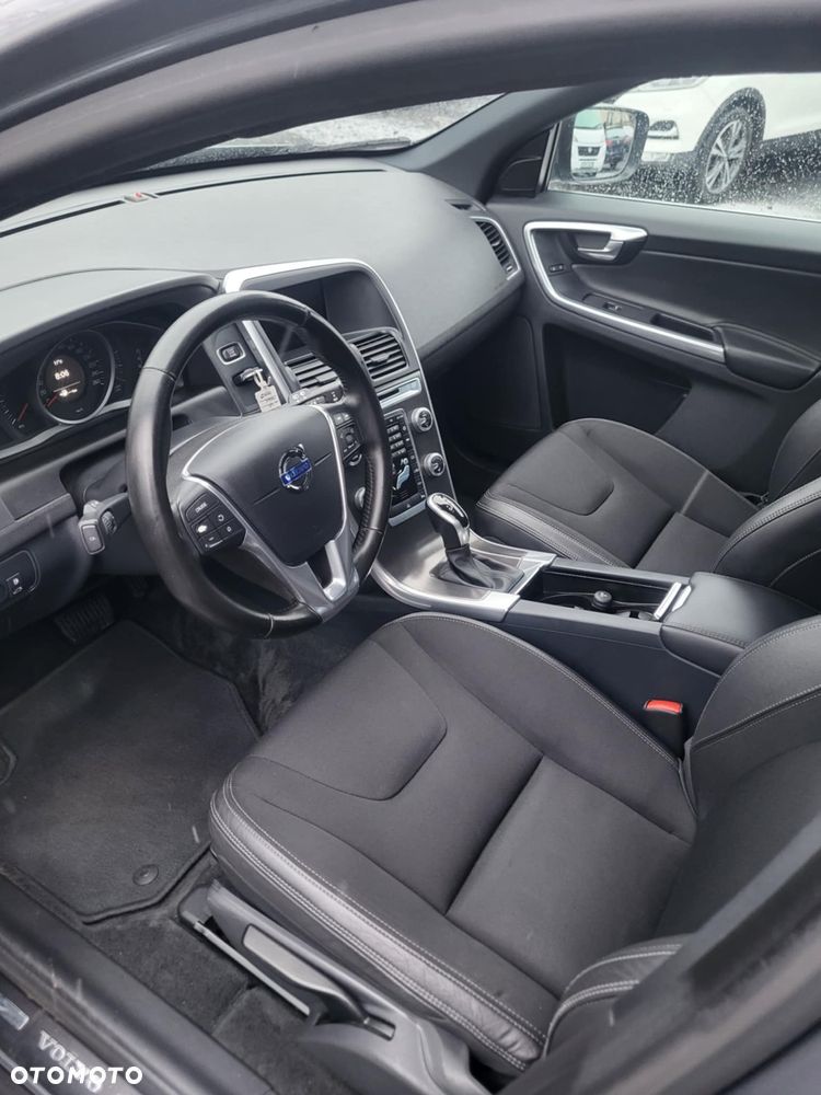 Volvo XC 60 D4 Geartronic Momentum - 8