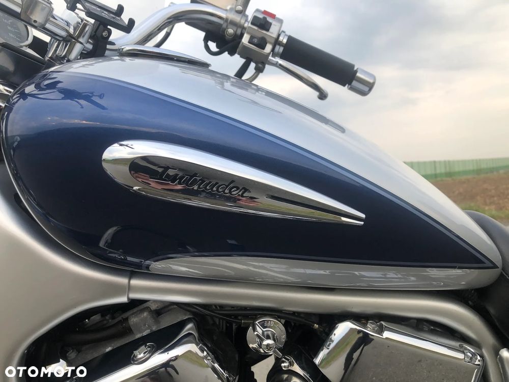 Suzuki Intruder - 26