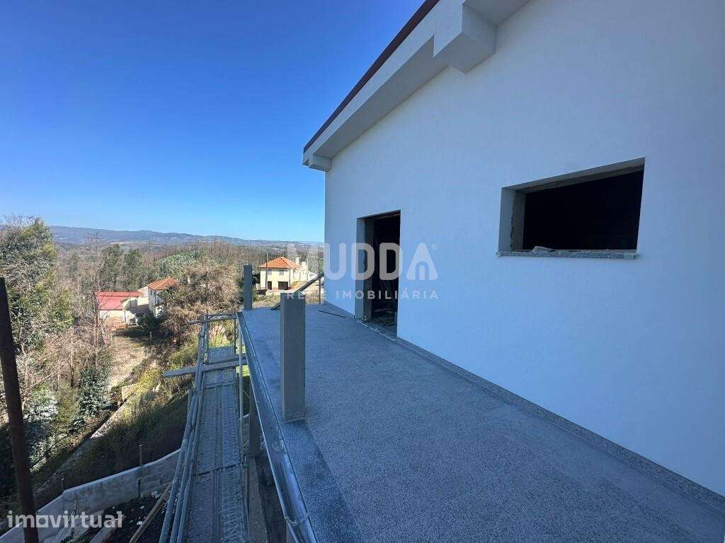 Terreno com Benfeitorias, Albergaria-a-Velha - Grande imagem: 3/15
