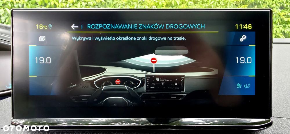 Peugeot 3008 1.6 PureTech HYbrid GT Line S&S EAT8 - 27