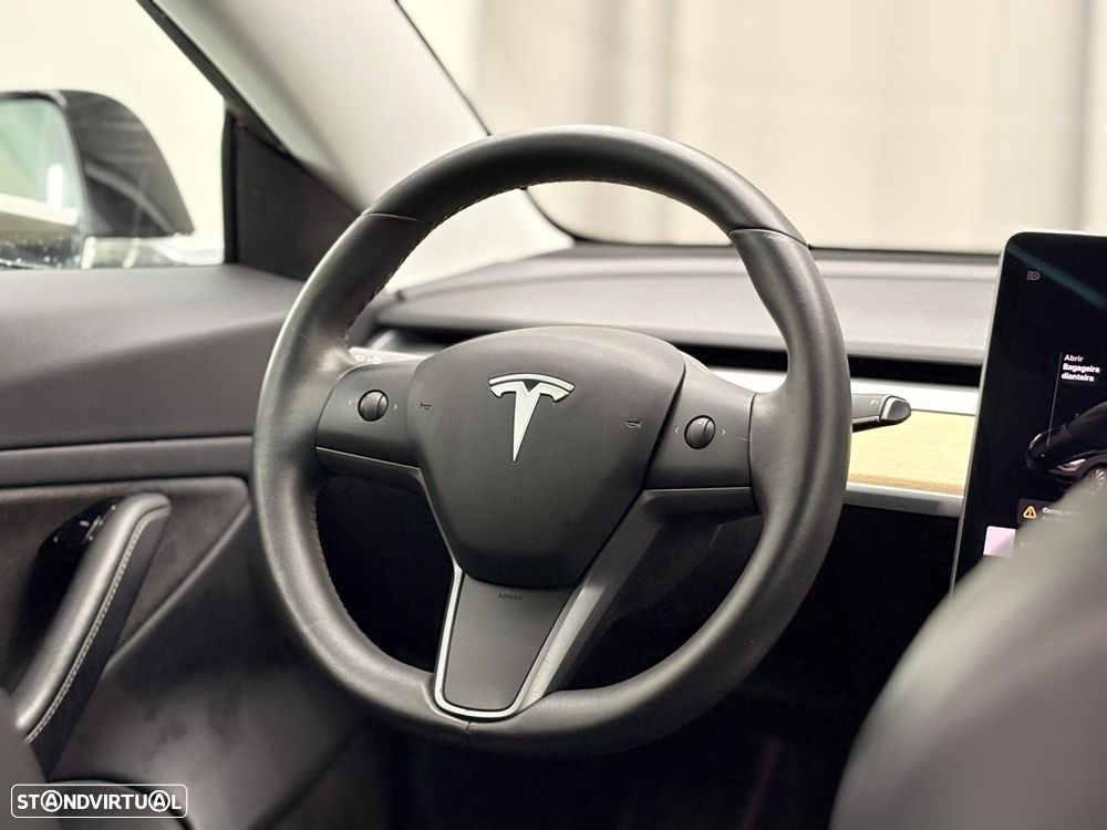 Tesla Model 3 Long-Range Dual Motor AWD - 17