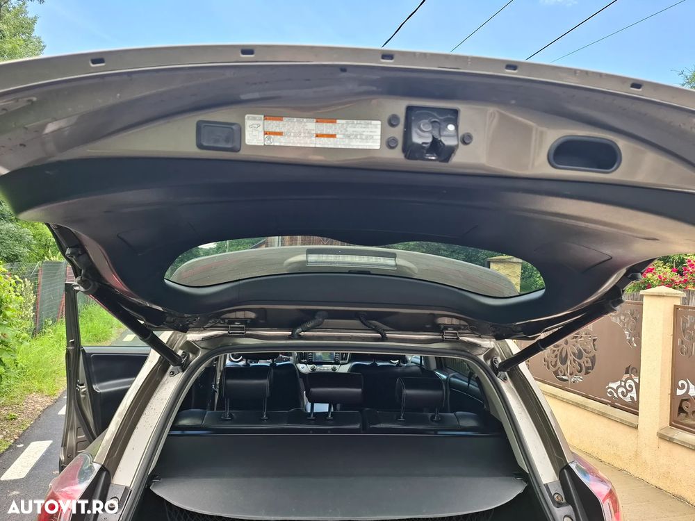 Toyota RAV4 2.5 VVT-i 4x4 Luxury - 10