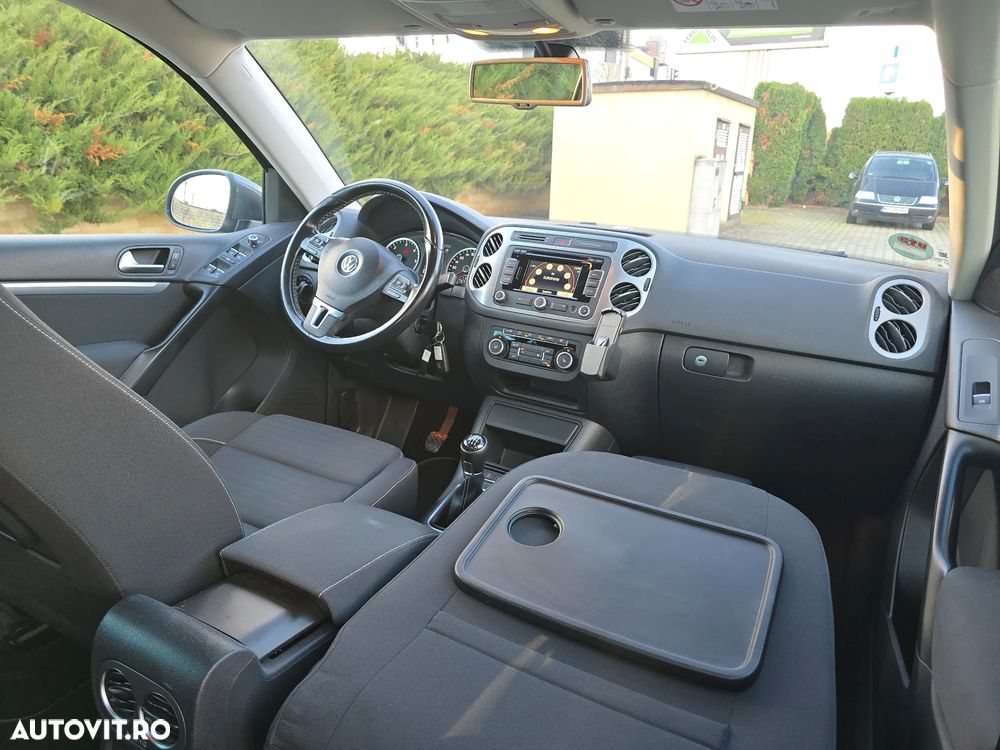 Volkswagen Tiguan - 11