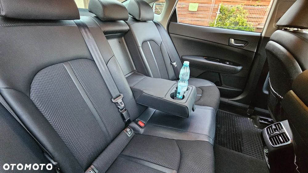 Kia Optima 1.7 CRDI L - 10