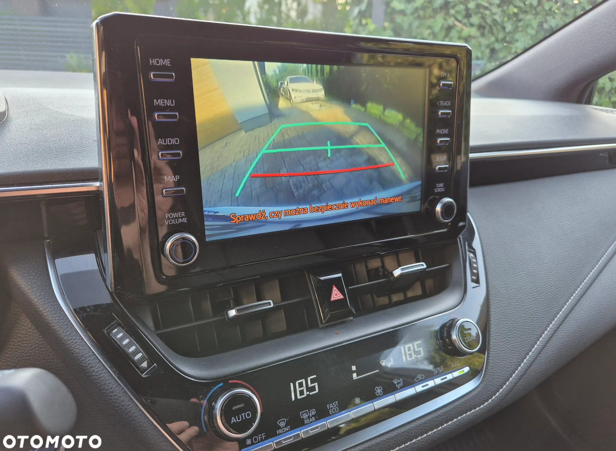 Toyota Corolla 1.8 Hybrid Comfort - 8