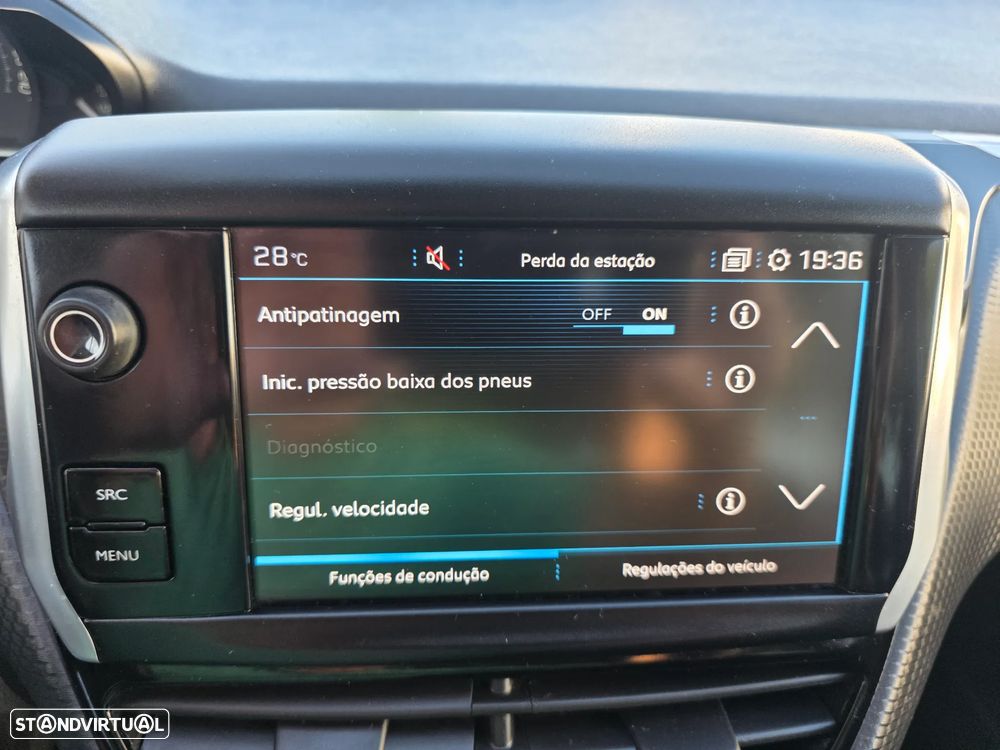 Peugeot 208 82 VTI Style - 13