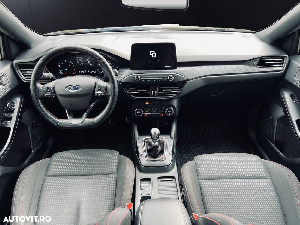 Ford Focus 1.5 EcoBoost ST Line Business - 13