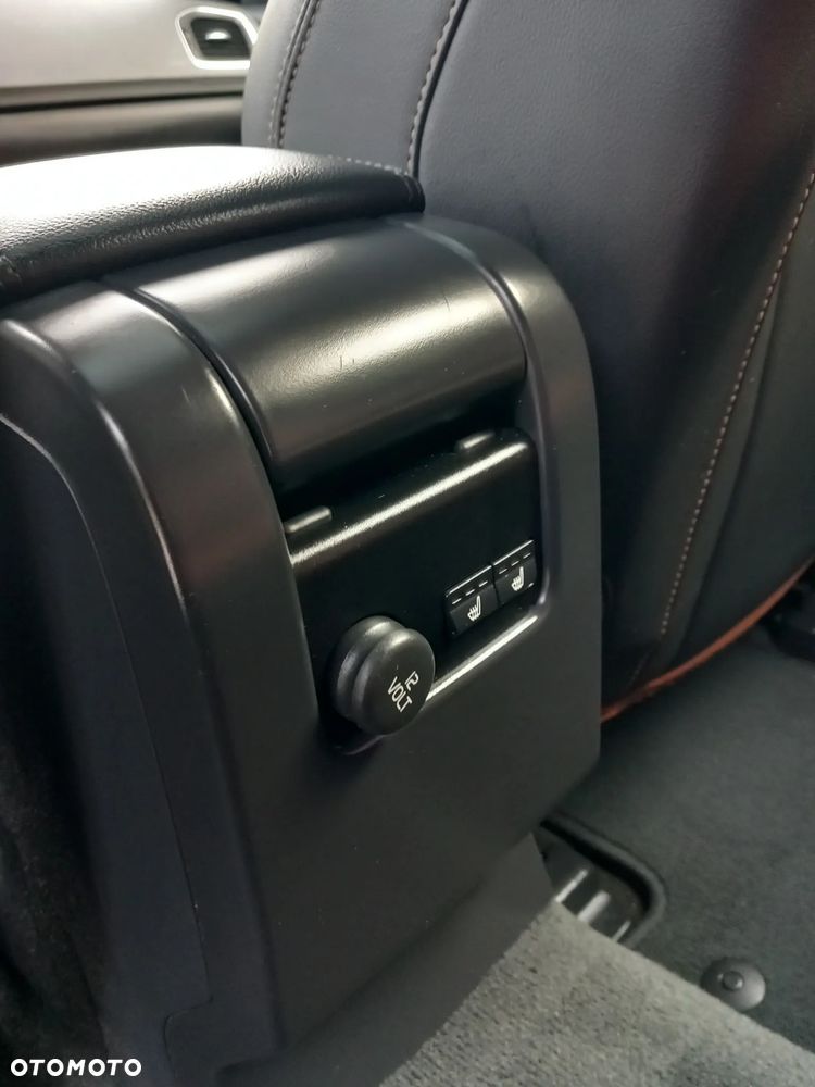 Volvo V60 D6 AWD Plug-in Hybrid Summum - 14
