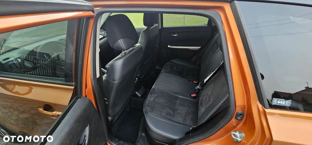 Suzuki Vitara 1.6 (4x4) Allgrip Comfort+ - 12