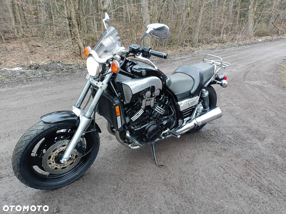 Yamaha V-MAX - 17