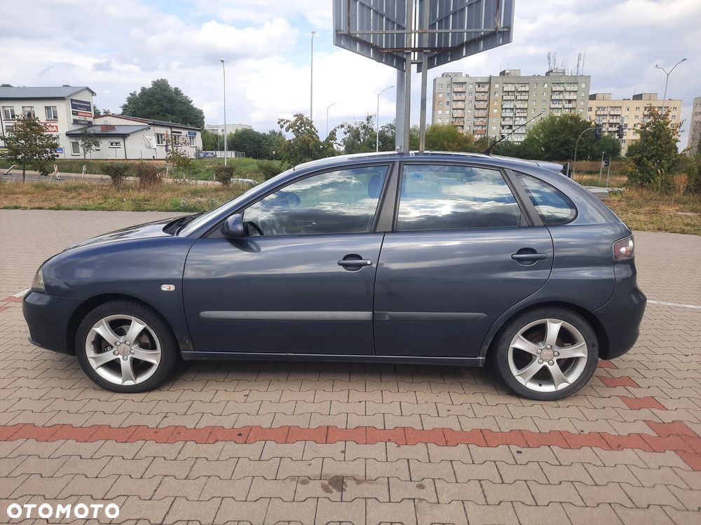 Seat Ibiza 1.4 16V Sport - 4