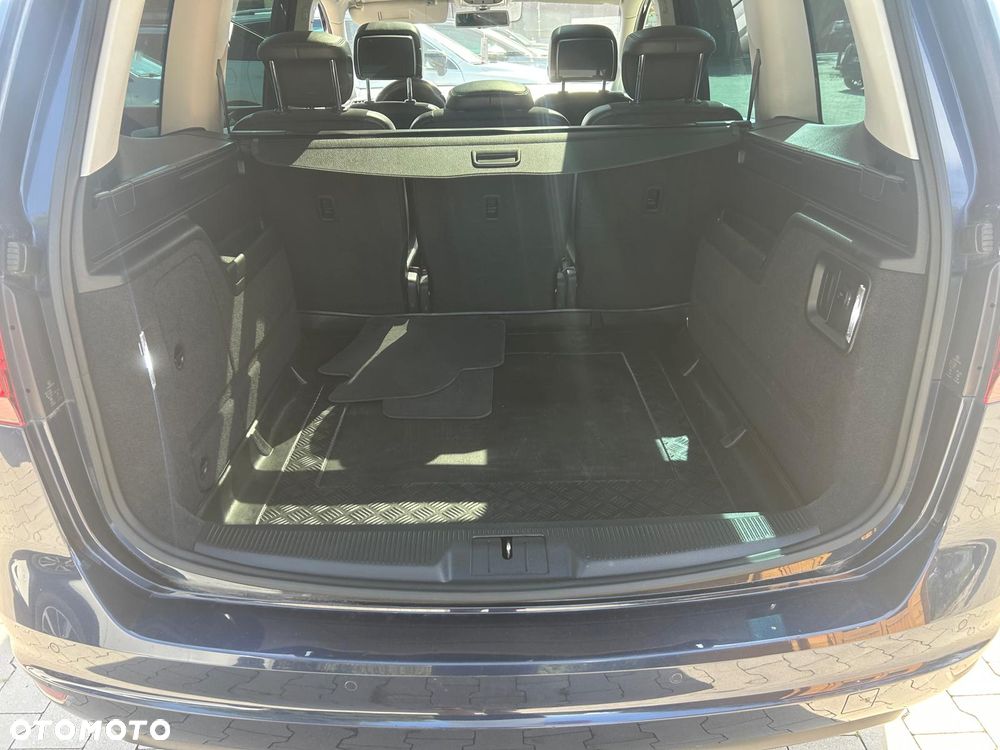 Volkswagen Sharan 2.0 TDI Highline DSG - 23
