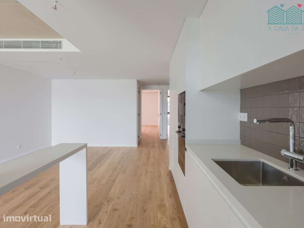 Apartamento T2 com Garagem Fechada na Praia da Barra - Grande imagem: 5/27