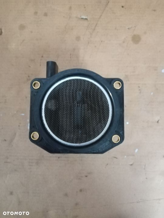 Przepływomierz Powietrza Audi A4 B5 06B133835E - 1