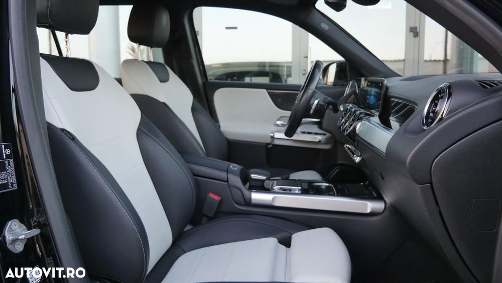 Mercedes-Benz GLB 200 d 4Matic 8G-DCT - 14